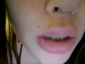 girl
        ryleeryders cam image #6357168