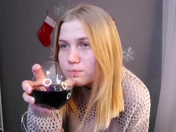girl
        gayfarwell cam image #5661007