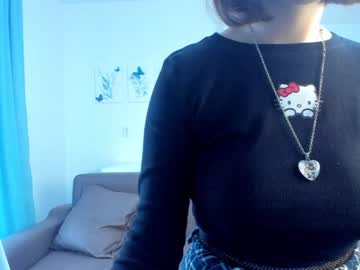 girl
        heathercarols cam image #1768671