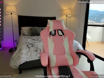 girl
        violett_bray cam image #1807800
