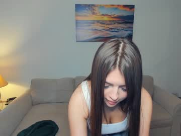 girl
        vicky_queenie cam image #3334299