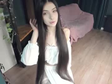 girl
        bmwm5f90 cam image #6196105