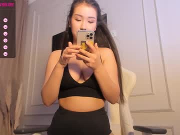 girl
        candy_ly cam image #2117780