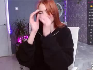 girl
        vonnalein cam image #473677