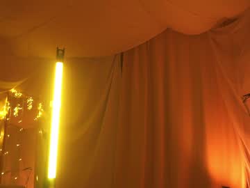girl
        sunny_maria cam image #5983343