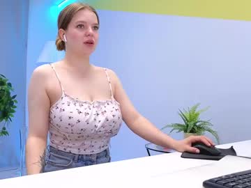 girl
        lovlybambi cam image #4490389