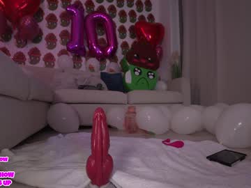 girl
        hannahjames710 cam image #6965431