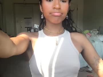 girl
        bestofceleste777 cam image #2058323