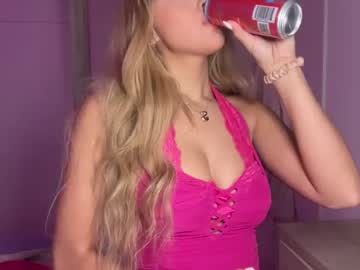 girl
        sarahjonesx cam image #6116116