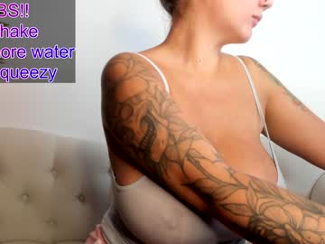 girl
        elliy_coy cam image #1861277