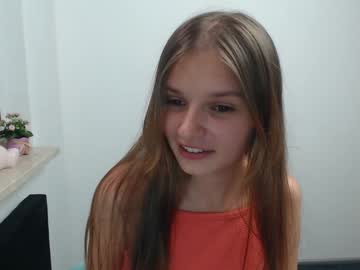 girl
        vivien_slender cam image #4663634