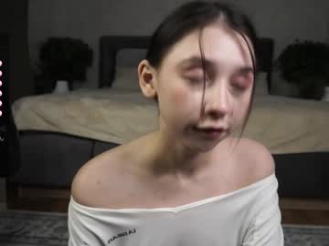 girl
        zarascarlett cam image #6032107