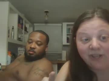 couple
        queenking55 cam image #5406662