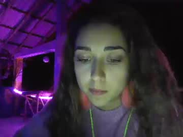girl
        pink_veil cam image #1835870