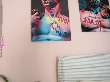 girl
        jolly_bellle cam image #5320773