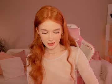 girl
        leahsthetics cam image #3597712