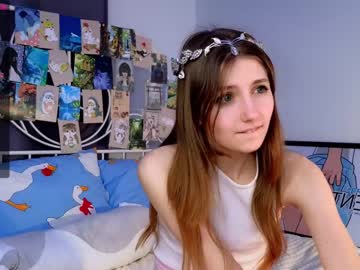 girl
        cute_fox_girl cam image #3795062