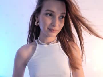 girl
        mariesare cam image #1933721