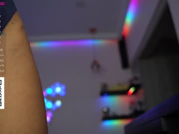 girl
        amniemodel cam image #149810