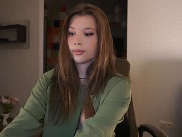 girl
        bitter_moon cam image #6613252