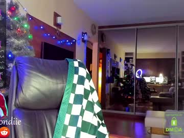 girl
        bestblondiiecb cam image #584316