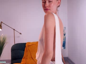 girl
        lolly_bella_ cam image #1820634
