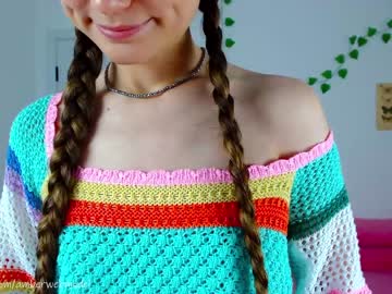 girl
        ambertan1 cam image #1764768