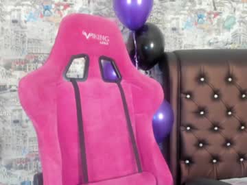 girl
        angelina_new cam image #637955