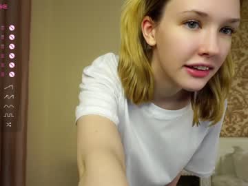 girl
        randiheart cam image #3409434