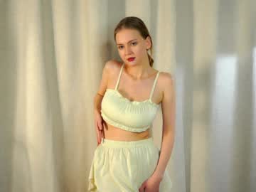 girl
        silvergathright cam image #5486939