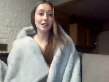 girl
        beeps107 cam image #6428457