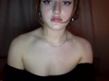 girl
        jenniferanielica cam image #6650440