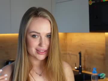 girl
        adele_blonde cam image #4181624