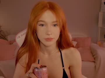 girl
        leahsthetics cam image #3856105