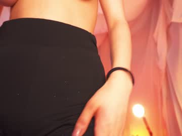 girl
        sunny_maria cam image #2986611