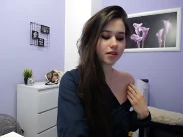 girl
        camille_iam cam image #562050