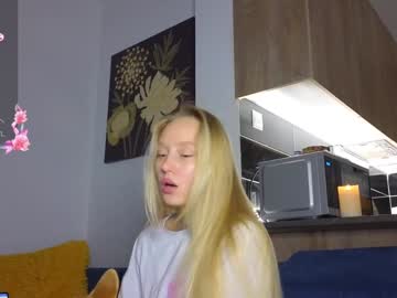 girl
        callme_star cam image #4449346