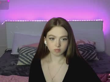 girl
        small_blondee cam image #6303453