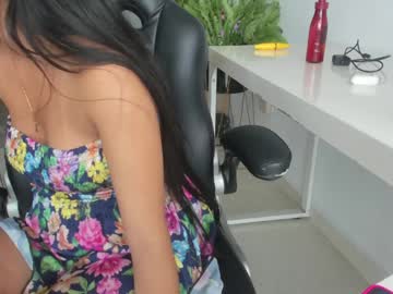 couple
        emillybrowm cam image #6961296