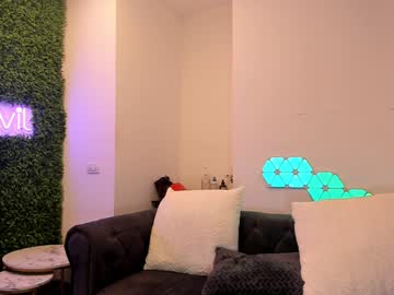 girl
        hotfallingdevil cam image #5534866