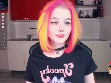 girl
        alicentity cam image #2736028