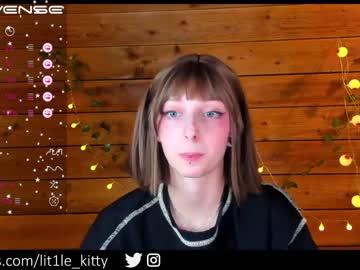 girl
        lit1le_kitty_ cam image #105610