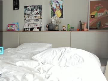 girl
        lucysmoothi cam image #2354664