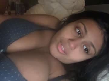 girl
        blackgurlkitty cam image #673036