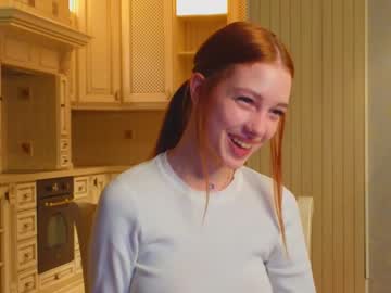 girl
        shirleywhitney cam image #3545431