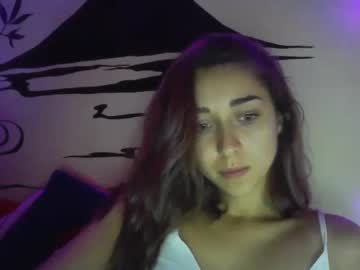 girl
        pink_veil cam image #1842366