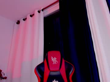 girl
        candyred88 cam image #192488