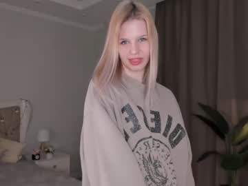 girl
        itsagoodtimeformagic cam image #3109725