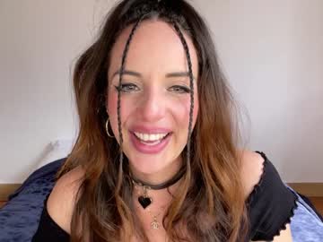 couple
        sabrinajonesxxx_ cam image #491736
