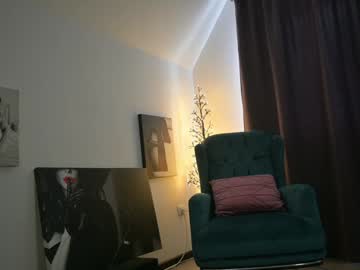 girl
        allayah cam image #4310129